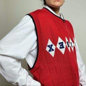 V neck sweater vest. Preppy look. Size XL